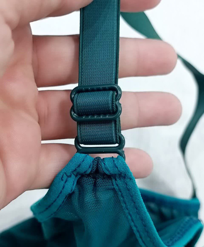 سوتین توری پرسی